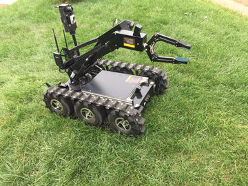 Bezprzewodowy / przewodowy, taktowny robot Eod pomaga przenosić niebezpieczne bomby za pomocą mechanicznego ramienia