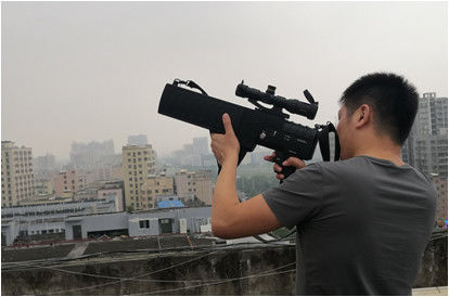 Ręczny zagłuszacz sygnału drona w kształcie pistoletu o długości 1000 mM